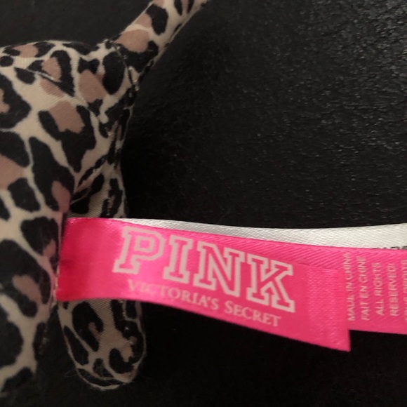 Pink VS Leopard 🐆 - Picture 4 of 4